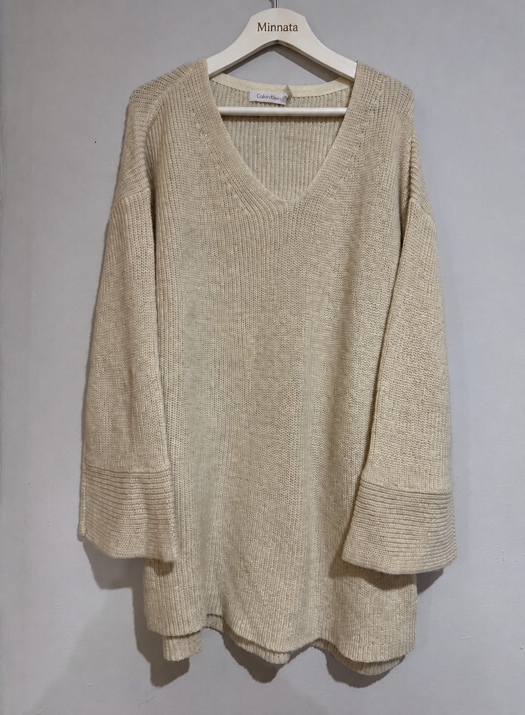 Sweater Largo Calvin Klein Cuello V con Brillos | Talla L