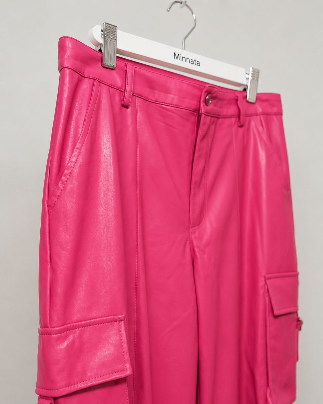 Pantalón cargo de cuerina Rosado Fucsia|  (Barbiecore) | Talla 44