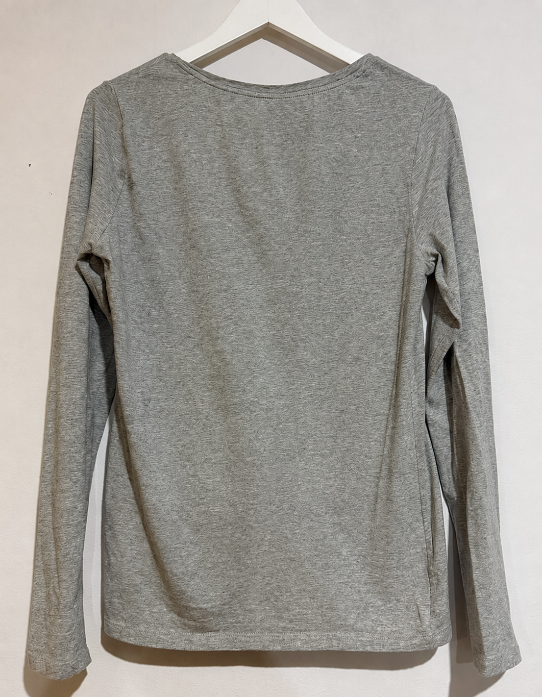 Polera Manga Larga Calvin Klein | Talla indicada S