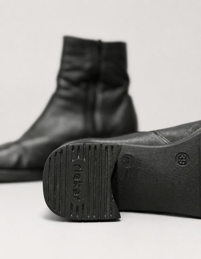 Botines marca Rieker Antistress | Cuero Genuino texturizado | Talla indicada 39
