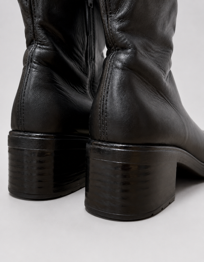 Botines marca Rieker Antistress | Cuero Genuino texturizado | Talla indicada 39