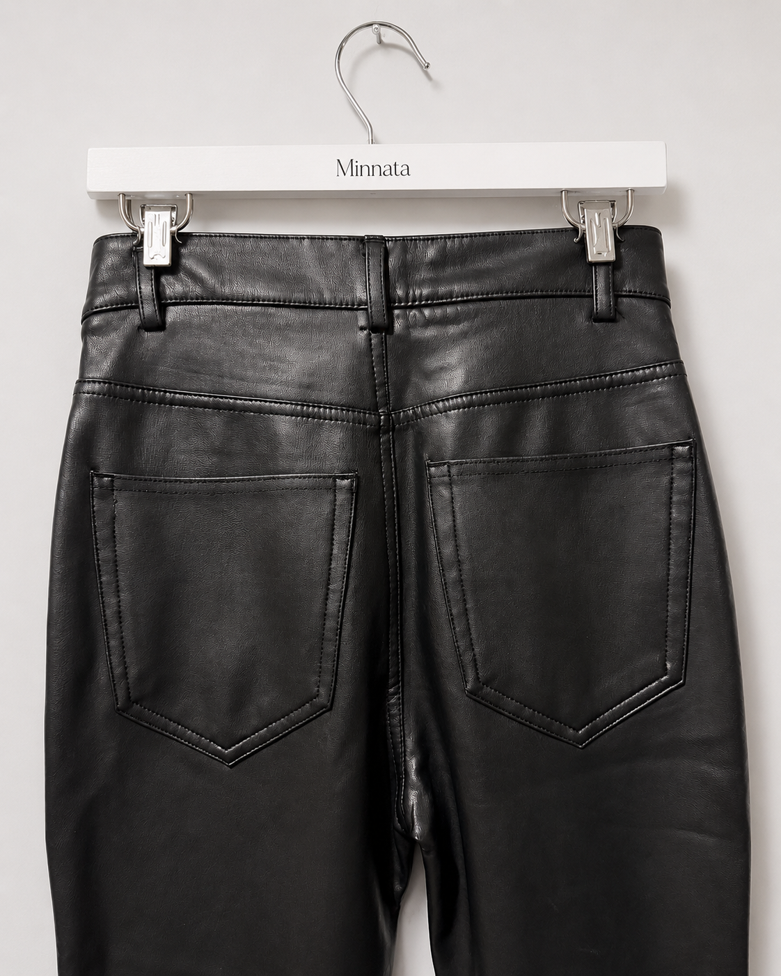 Pantalón símil cuero Pull&Bear |corte skinny tiro alto | Talla XS