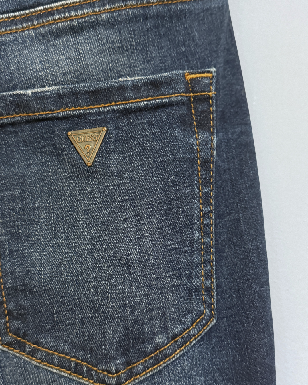 Jeans Guess Skinny Tiro Alto Desgastados | Talla indicada 38 - 40  Elasticados