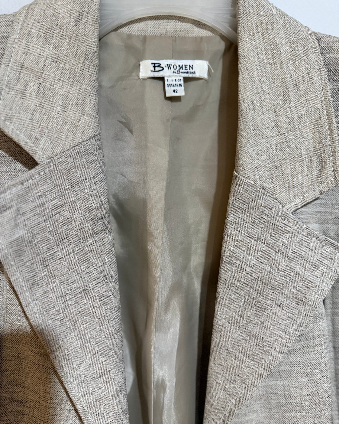 Blazer B.Women "By Brandteks" | Beige lino natural | corte entallado | Talla 42