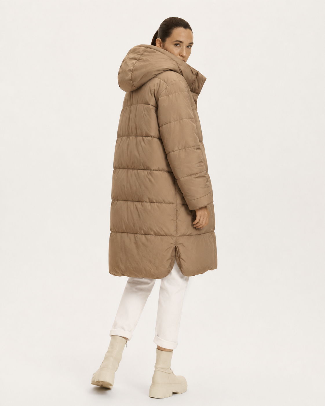 Parka larga puffer RESERVED Eco Aware |  Con capucha | Talla 40 EUR / 12 UK|