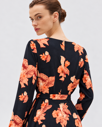 Enterito corto floral H&M azul marino con cinturón